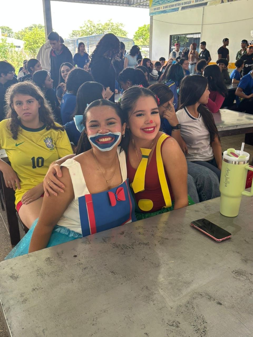 Alegria, integração e criatividade marcam o trote mensal na Escola Estadual Dom Bosco