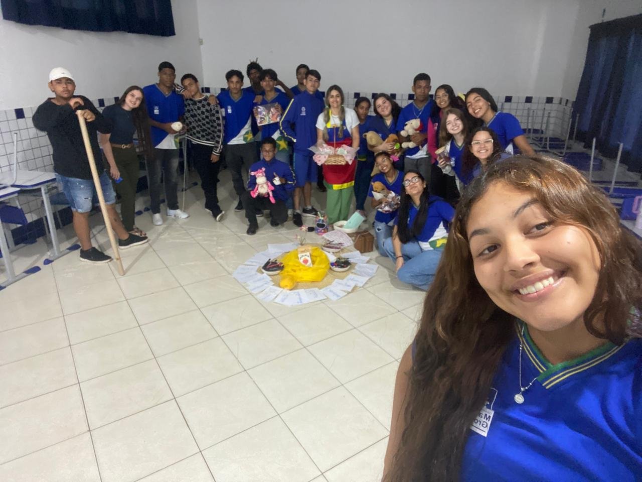 Projeto “Tecendo Amor”: uma experiência de escuta, afeto e autoconhecimento